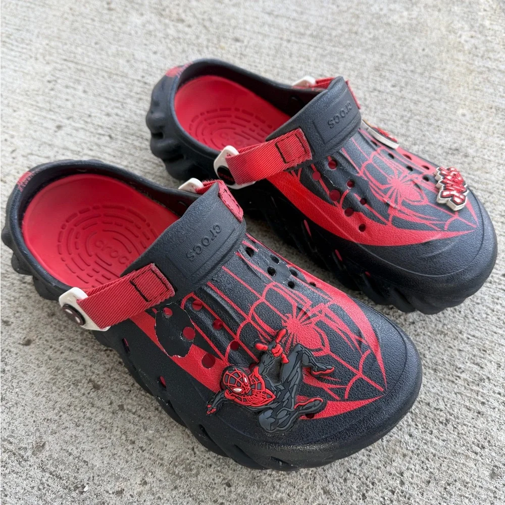Crocs Team Spider-Man Echo Glow Clog - GLOW-IN-THE-DARK SPIDEY Kids Sz: J6 US